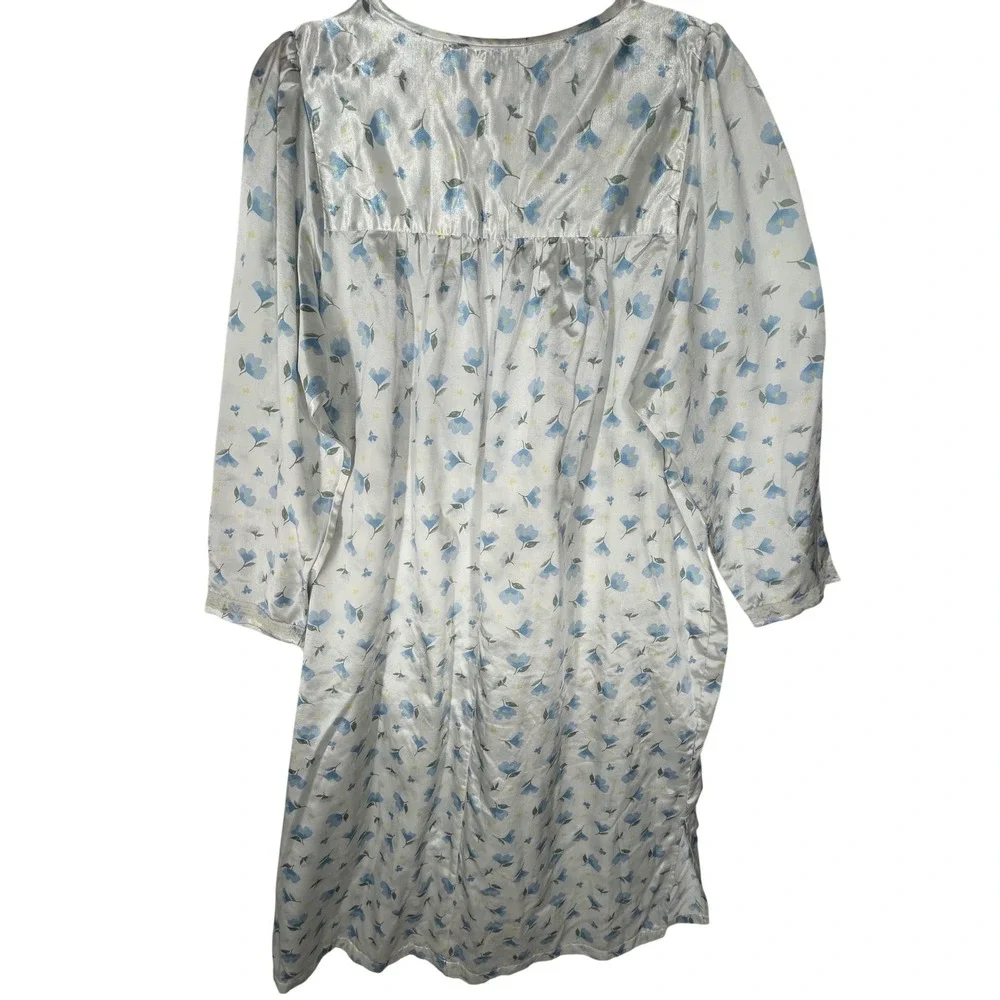 Delicates Satiny Grannycore Long Sleeve Nightgown White w/Blue Flower Size Med